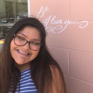 Meet your Posher, Amanda